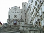 Edificio Central en Lascurain de Retana No. 6